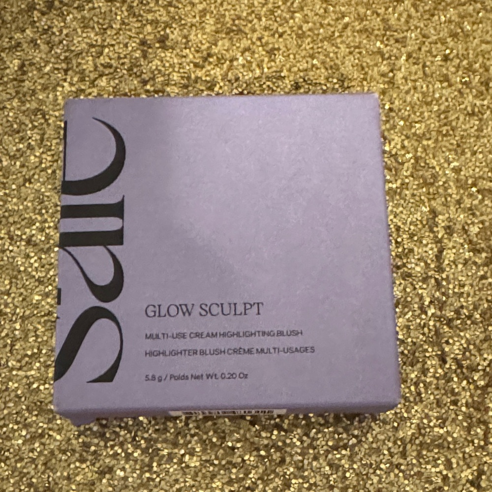 Saie Glow Sculpt Highlighter Blush